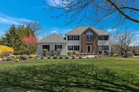 64 Governor Dr, Bernards, NJ 07920