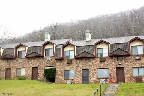 13 Great Gorge Ter #13, Vernon, NJ 07462