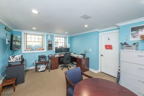 Living - 10 Fox Hill Dr, Wayne, NJ 07470 photo 8 of 8