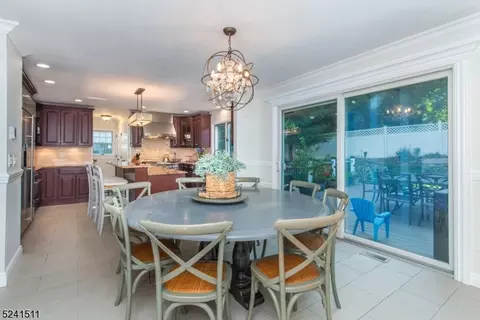 Dining - 10 Fox Hill Dr, Wayne, NJ 07470 photo 1 of 2