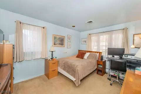 230 Homestead Rd, Paramus, NJ 07652 photo 18
