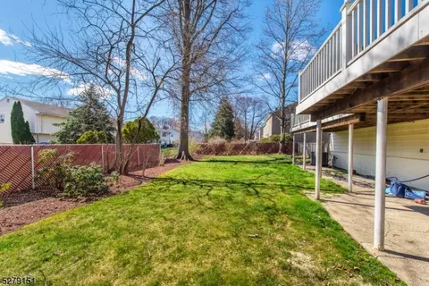 230 Homestead Rd, Paramus, NJ 07652 photo 23