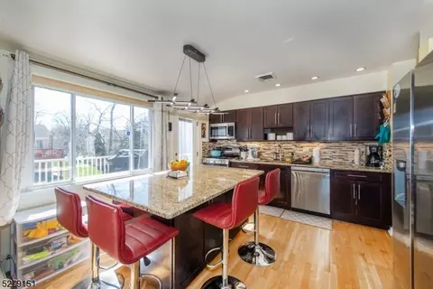 230 Homestead Rd, Paramus, NJ 07652 photo 3