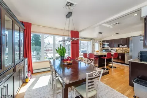 230 Homestead Rd, Paramus, NJ 07652 photo 6
