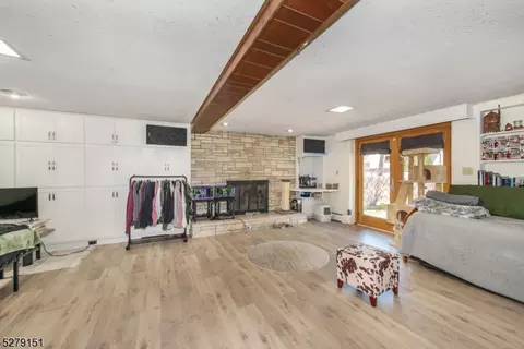 230 Homestead Rd, Paramus, NJ 07652 photo 19
