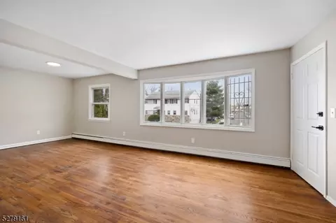 52 Wolf Pl, Hillside, NJ 07205 photo 2