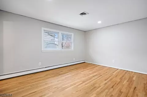 52 Wolf Pl, Hillside, NJ 07205 photo 22