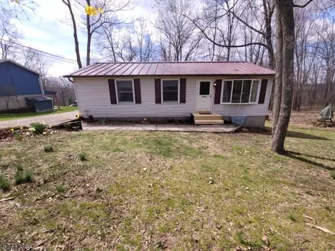 44 Longview Ter, Wantage, NJ 07461