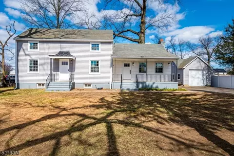 81 Raymond St, Edison, NJ 08817