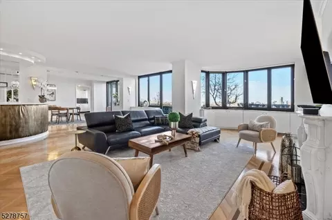 100 Carlyle Drive-svg6, Cliffside Park, NJ 07010