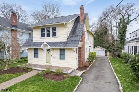 9 Beekman Ter, Summit, NJ 07901