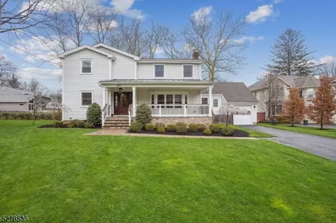1571 Shackamaxon Dr, Scotch Plains, NJ 07076