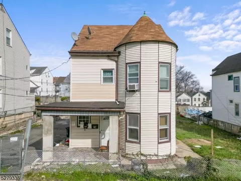 19 Martin St, Paterson, NJ 07501