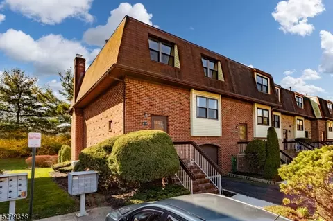 5001 N Oaks Blvd, North Brunswick Twp, NJ 08902
