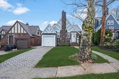 229 Roosevelt Ave, Hasbrouck Heights, NJ 07604