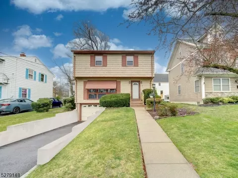 28 Cooper Ave, Roseland, NJ 07068