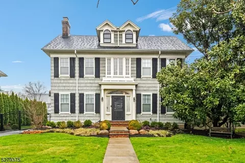 34 Hillside, Elizabeth, NJ 07208