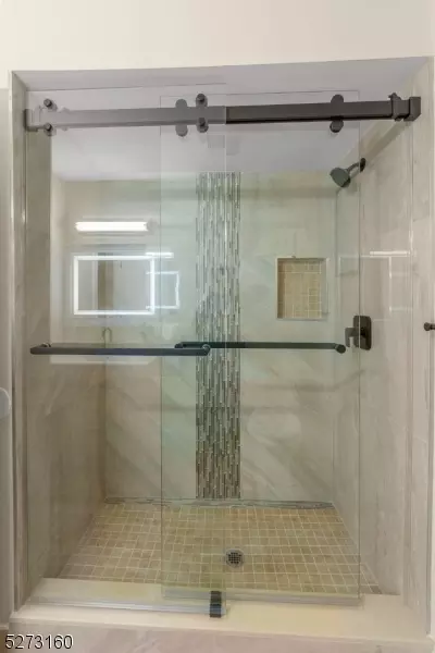 Bath - 706 S Springfield Ave, Springfield, NJ 07081 photo 2 of 4