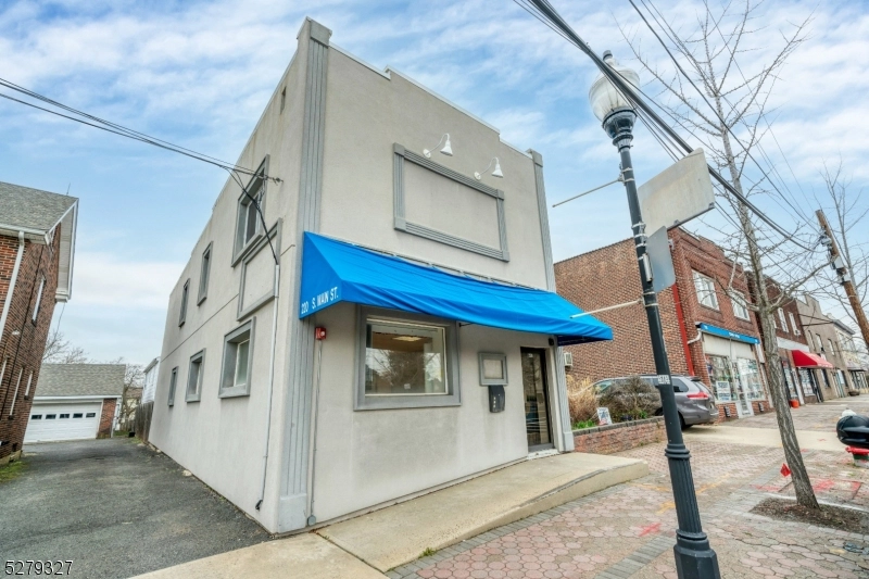 220 S Main St
