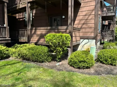 31 Marina Ky, Secaucus, NJ 07094