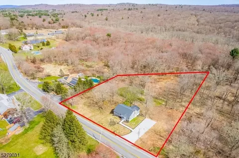 358 Union Valley Rd, West Milford Twp, NJ 07435