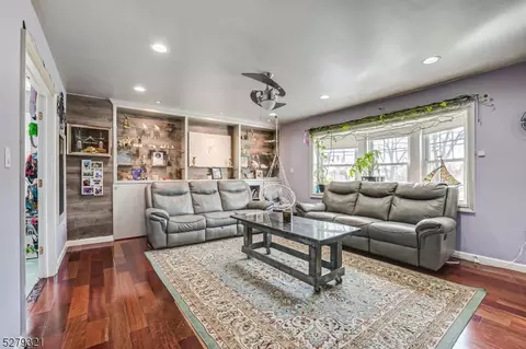 41 Vale Pl, Woodbridge Twp, NJ 07077 photo 11