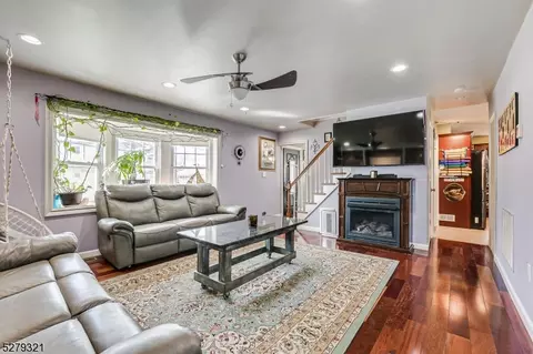 41 Vale Pl, Woodbridge Twp, NJ 07077 photo 12