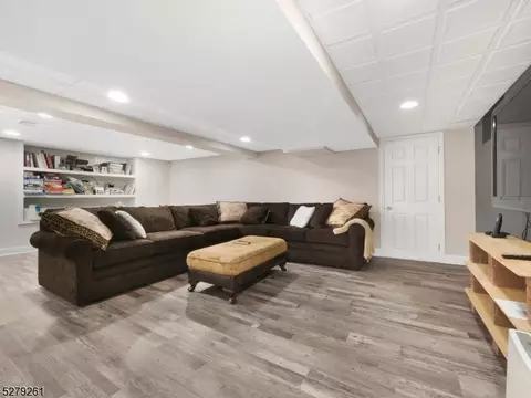 64 Lenox Rd, Wayne, NJ 07470 photo 29