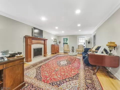 64 Lenox Rd, Wayne, NJ 07470 photo 9
