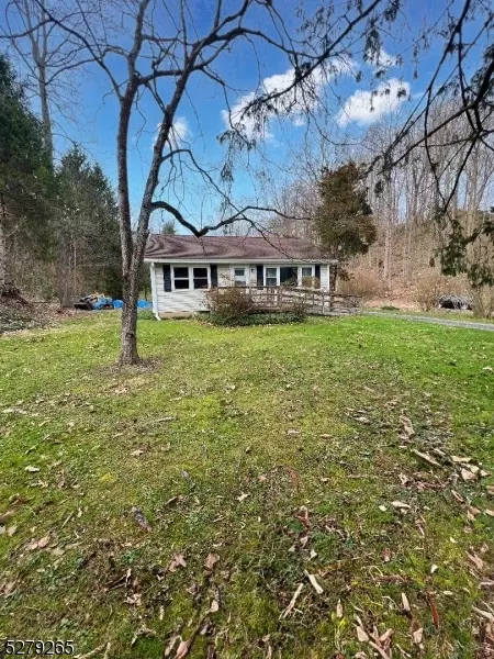 418 Mount Hermon Rd, Blairstown, NJ 07825