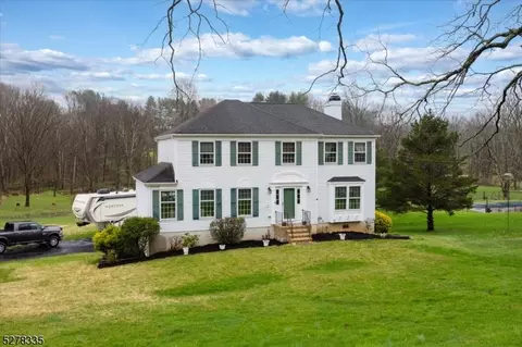 72 Bowerstown Rd, Washington, NJ 07882