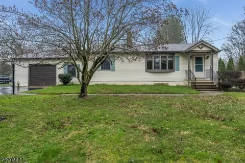 41 Fairview Rd, Montgomery, NJ 08558
