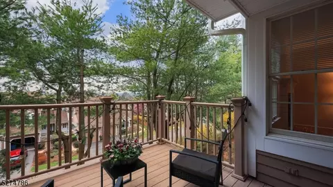Exterior - 7 Dorset Ln, Bedminster, NJ 07921 photo 3 of 9