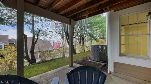 Exterior - 7 Dorset Ln, Bedminster, NJ 07921 photo 6 of 9