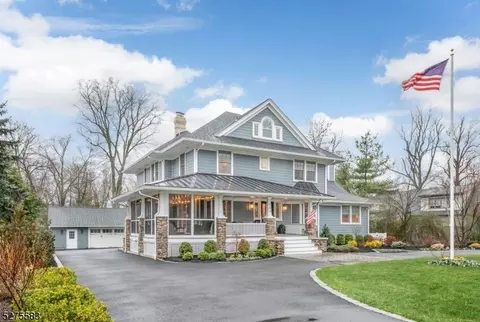 104 Brookside Ave, Ridgewood, NJ 07450