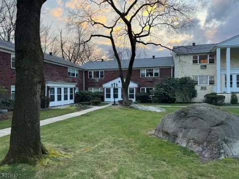 126 Regency Park, Ramsey, NJ 07446