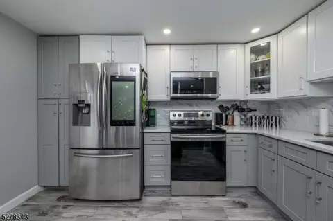 230 E 7th St # A, Plainfield, NJ 07060 photo 15