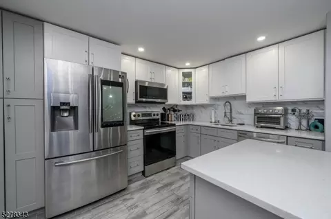 230 E 7th St # A, Plainfield, NJ 07060 photo 16