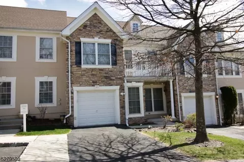 15 Birchwood Ln #15, Haledon, NJ 07508