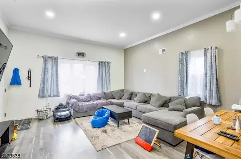 227 E 9th Ave, Roselle, NJ 07203 photo 14