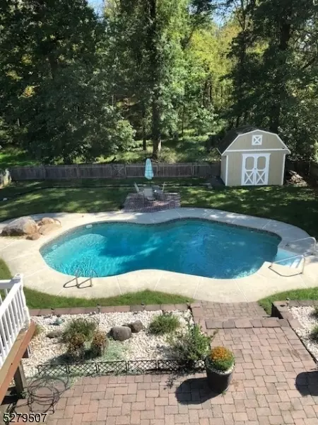 28 Pleasantview Dr, Wayne, NJ 07470 photo 9