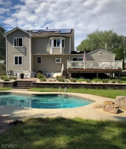 28 Pleasantview Dr, Wayne, NJ 07470 photo 8