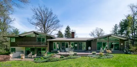24 Lake View Dr, Montgomery, NJ 08558