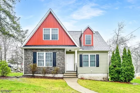 1 Butler Ln, West Milford, NJ 07480