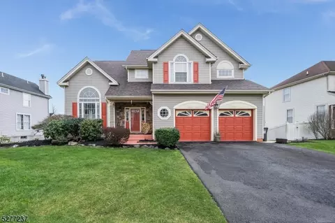 11 Haze Way, Phillipsburg, NJ 08865
