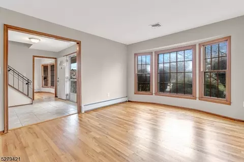 130 Harris Ave, Middlesex, NJ 08846 photo 7