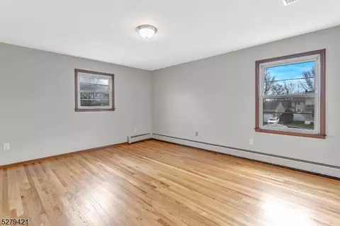 130 Harris Ave, Middlesex, NJ 08846 photo 25