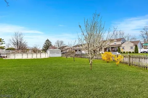 130 Harris Ave, Middlesex, NJ 08846 photo 32