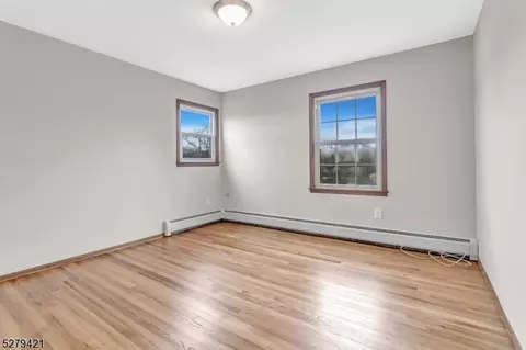 130 Harris Ave, Middlesex, NJ 08846 photo 26