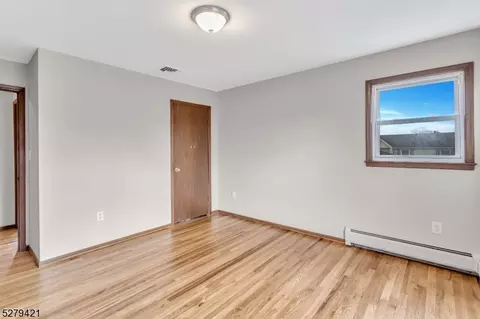 130 Harris Ave, Middlesex, NJ 08846 photo 27